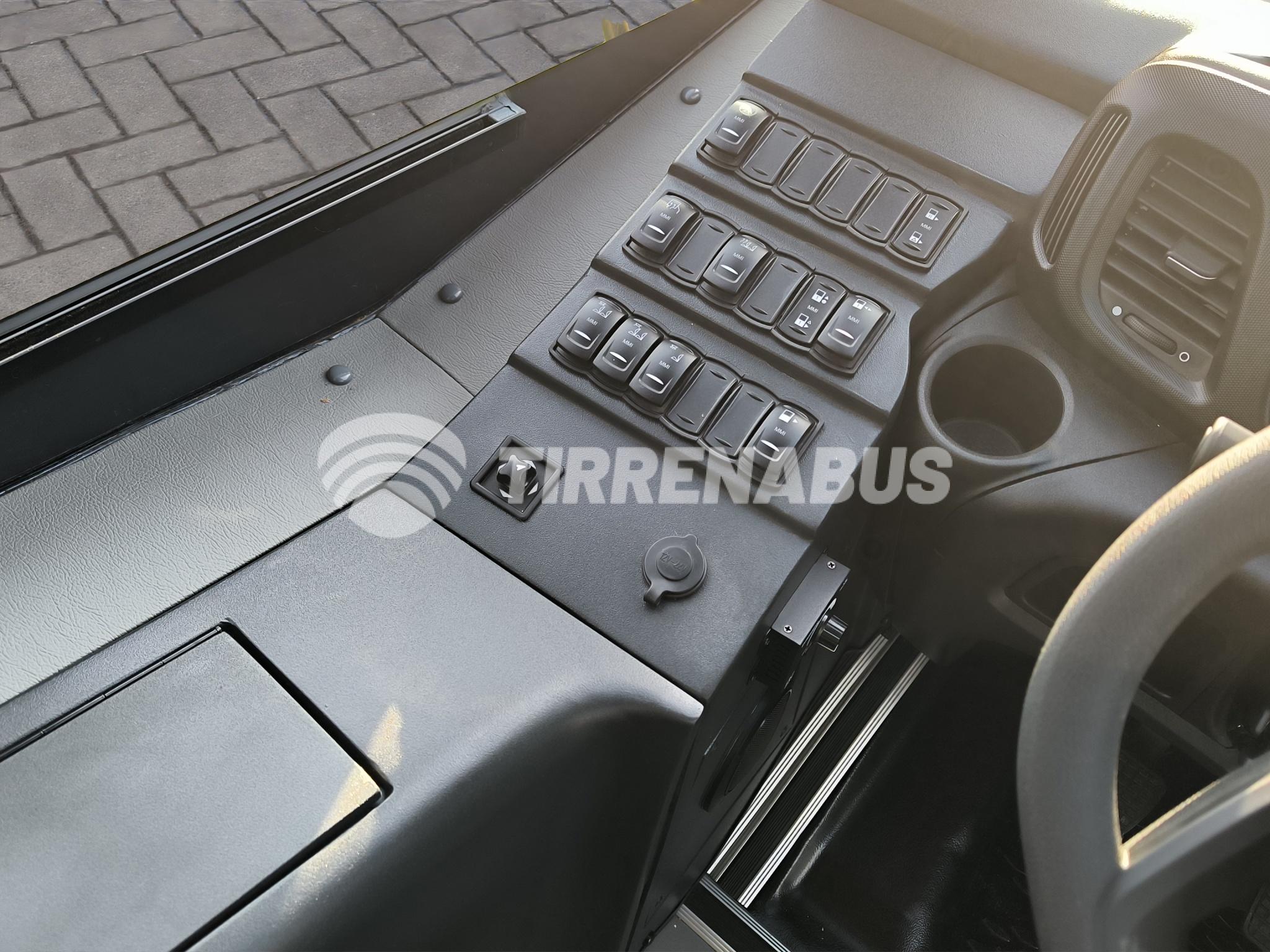 692488SCUOLABUSGIALLO_12