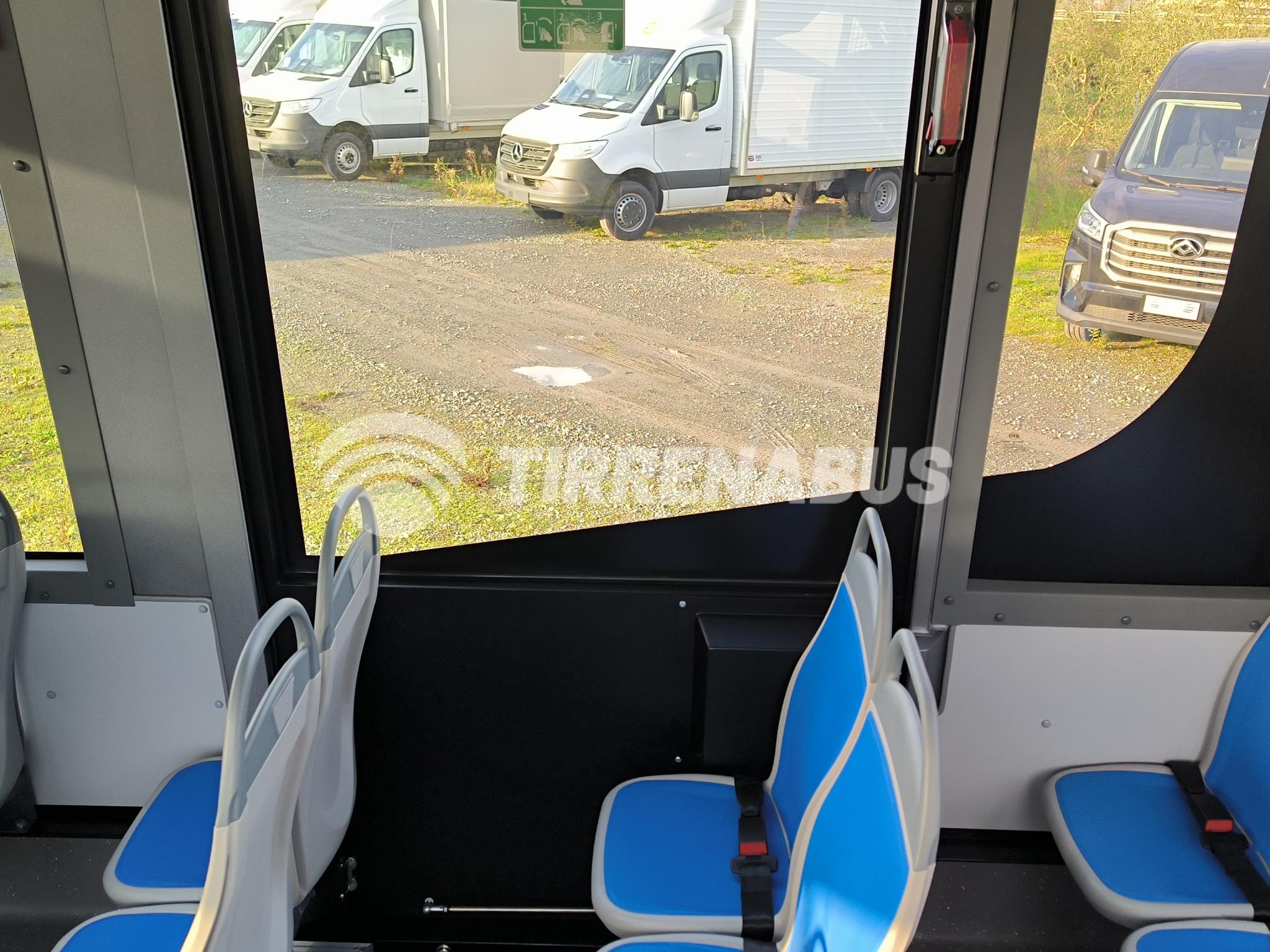 692488SCUOLABUSGIALLO_20