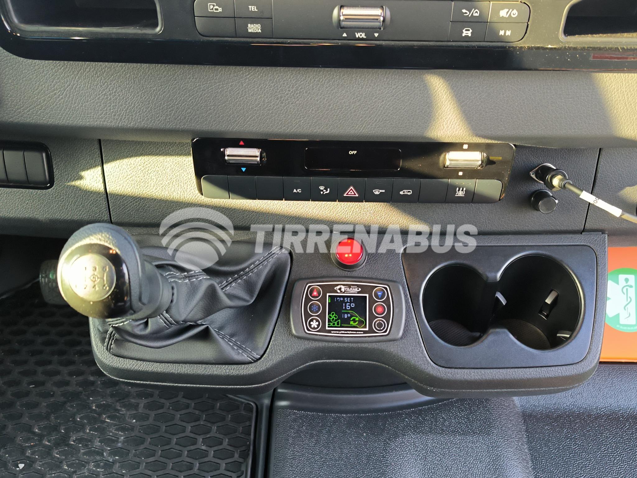 W1V5KD3Z5SP767007_09