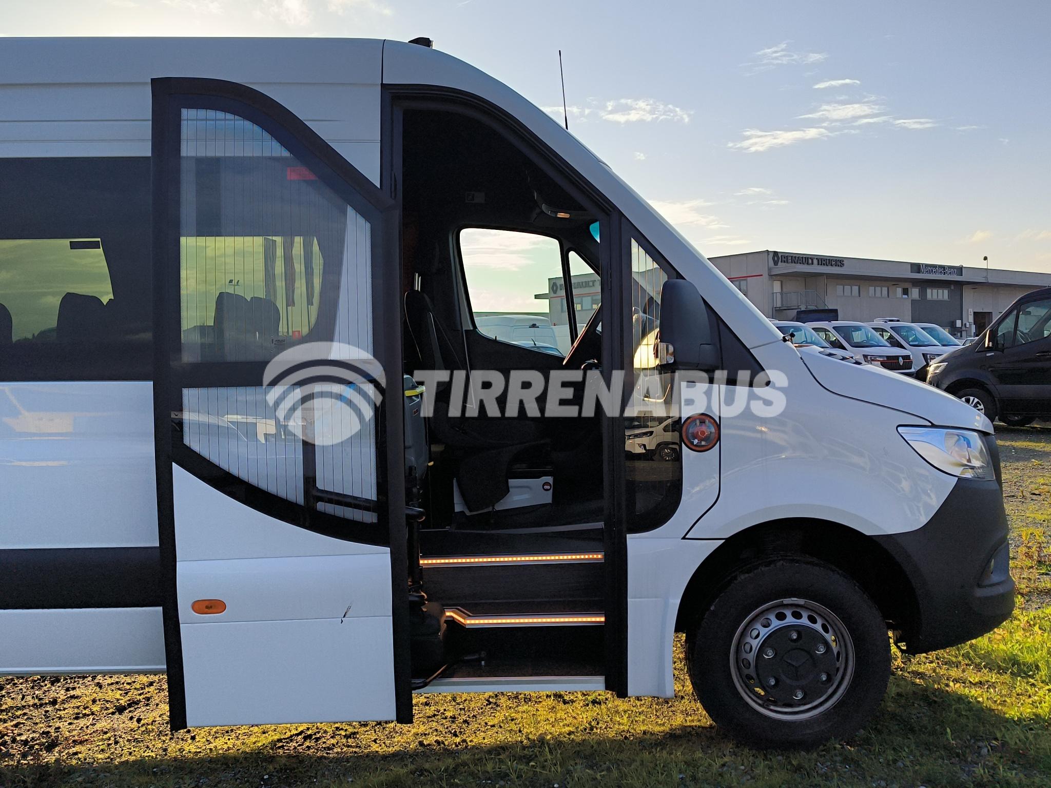 W1V5KD3Z5SP767007_30