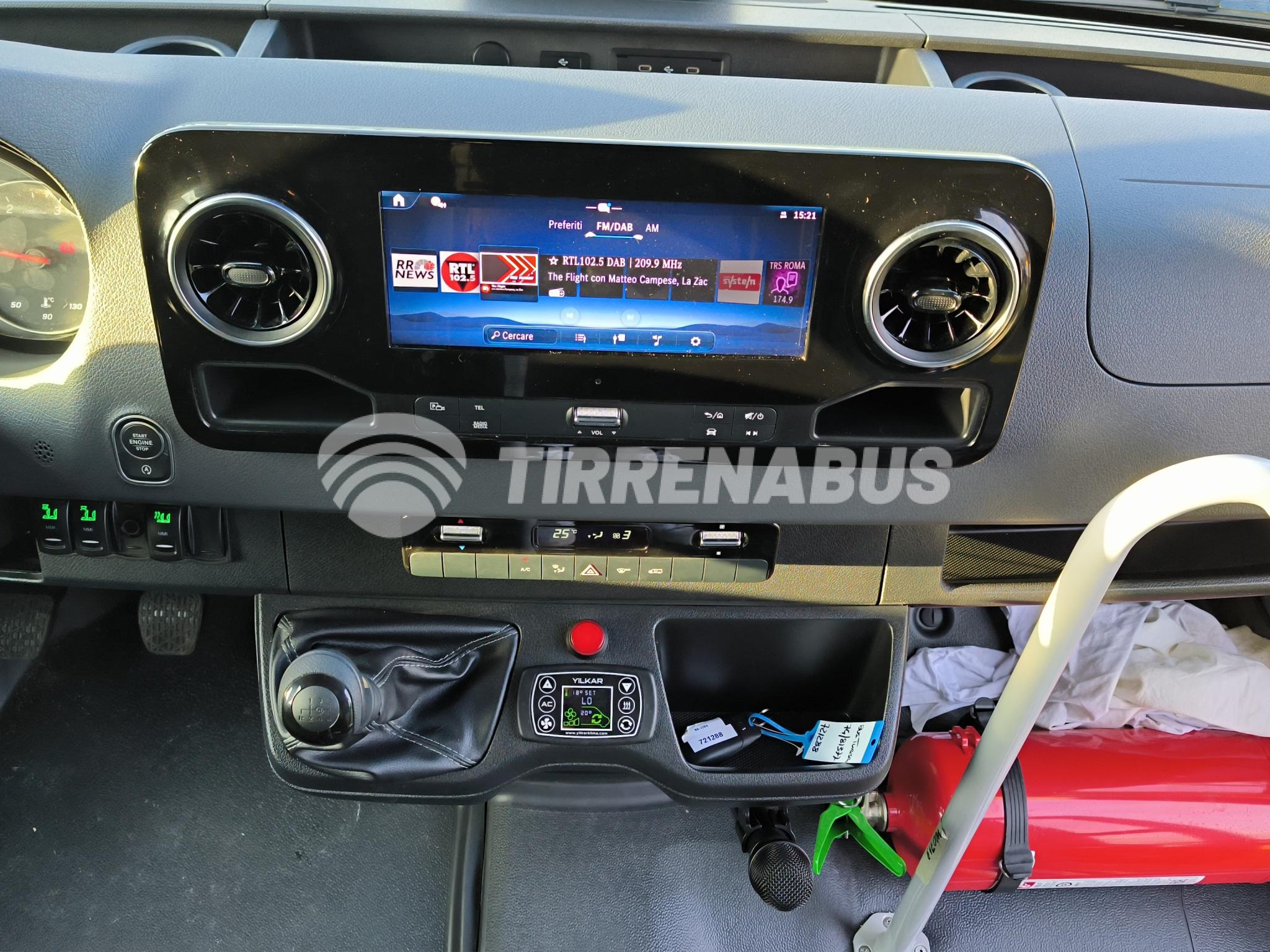 W1V5KD3Z7SP721288_08