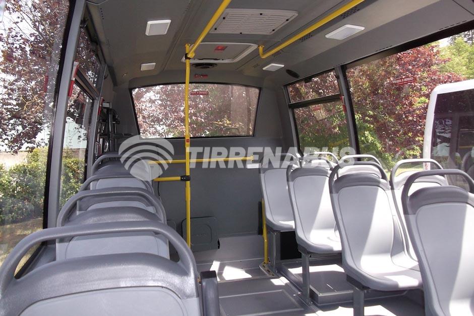 iveco-70c18-autobus-di-linea_classe-i-posti-31-34 (12)