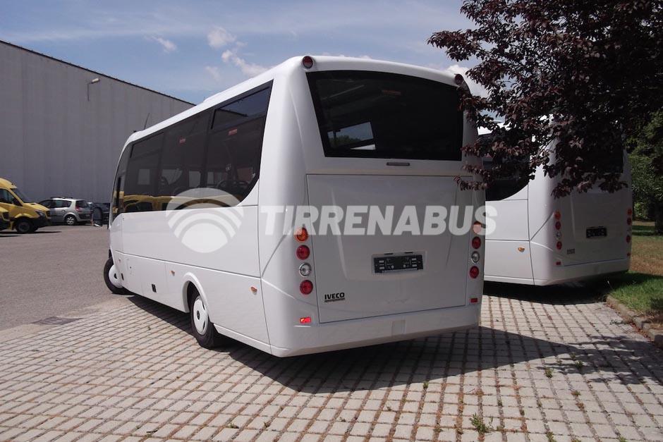 iveco-70c18-autobus-di-linea_classe-i-posti-31-34 (14)