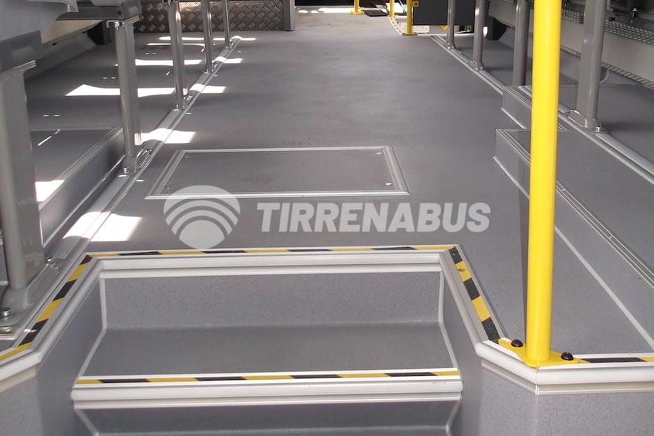 iveco-70c18-autobus-di-linea_classe-i-posti-31-34 (7)