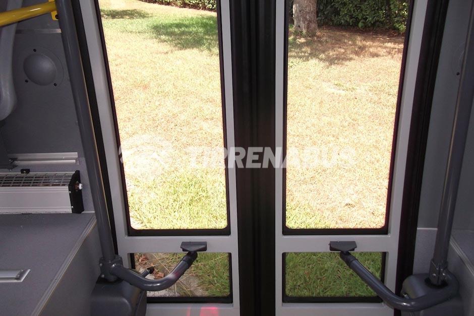 iveco-70c18-autobus-di-linea_classe-i-posti-31-34 (9)