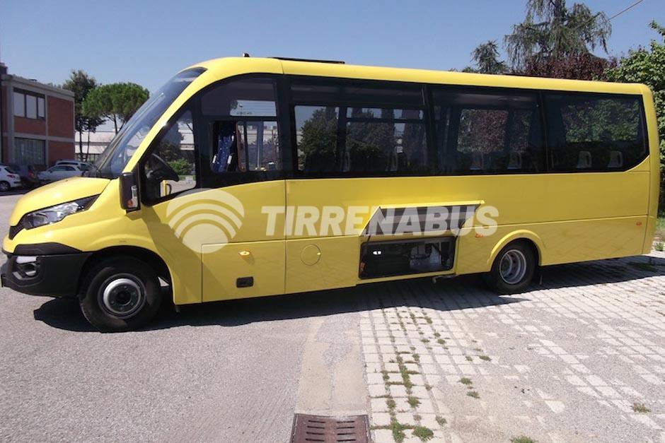 iveco-70c18-scuolabus-51-posti (2)