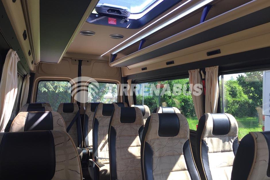 mercedes-benz-sprinter-519-gran-turismo-21-24-posti-bauliera-xxl-0 (13)