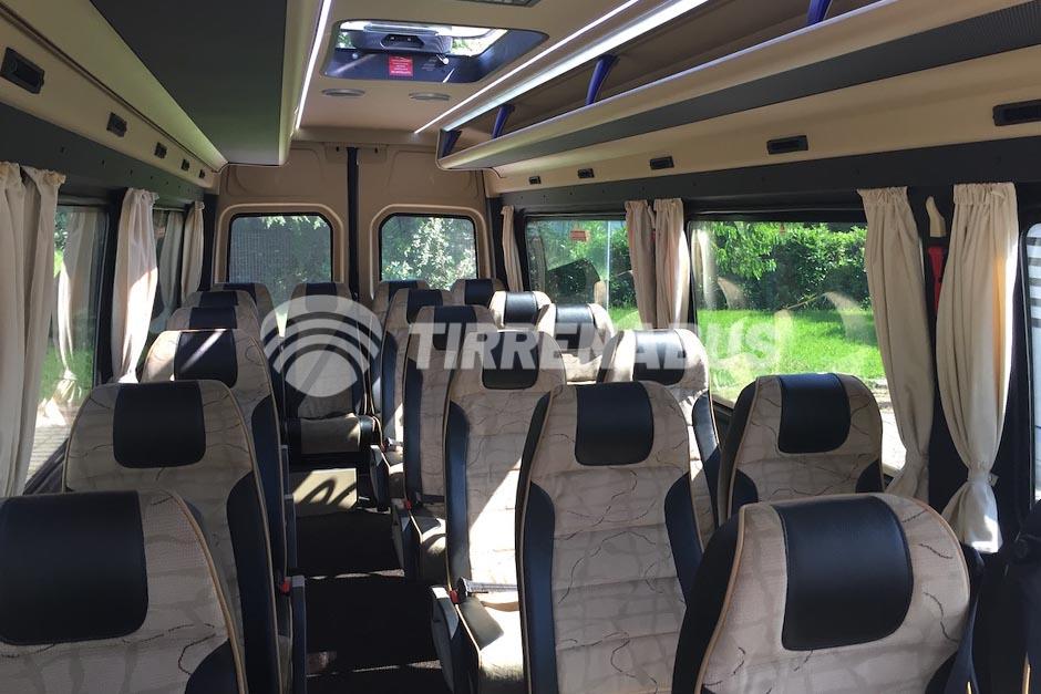 mercedes-benz-sprinter-519-gran-turismo-21-24-posti-bauliera-xxl-0 (5)