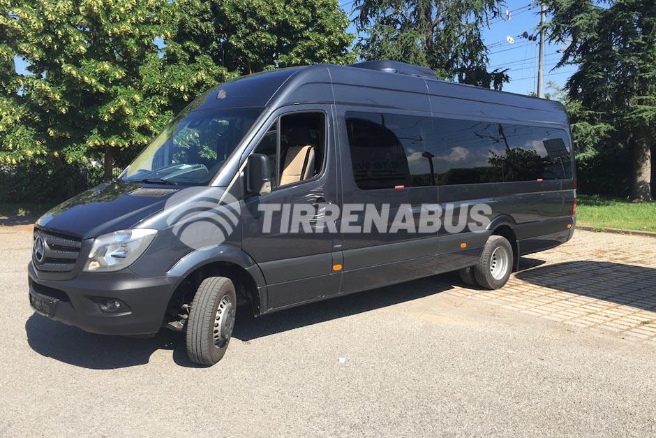 mercedes-benz-sprinter-519-gran-turismo-21-24-posti-bauliera-xxl-0 (8)