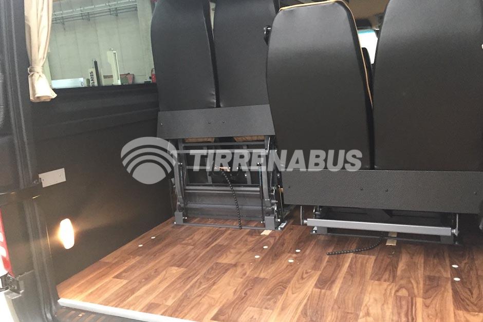 mercedes-benz-sprinter-519-gran-turismo-21-24-posti-bauliera-xxl-0 (9)
